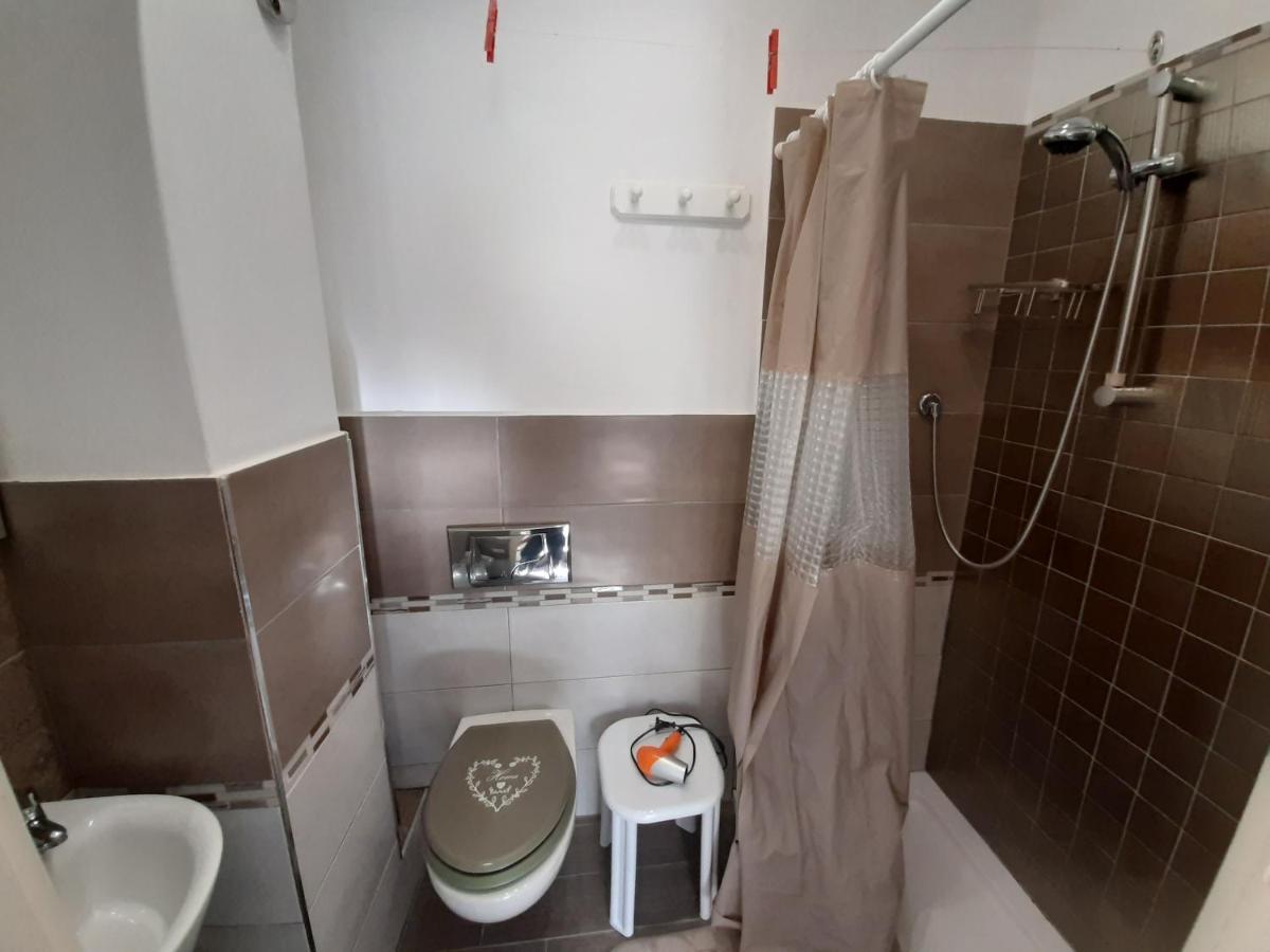Algherooms Екстериор снимка