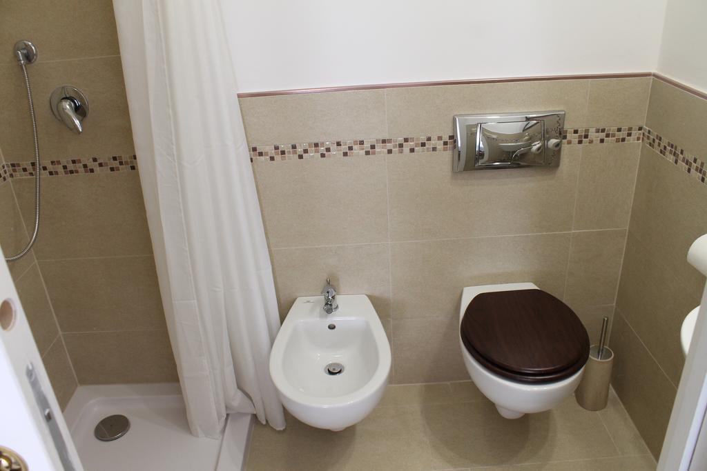 Algherooms Екстериор снимка