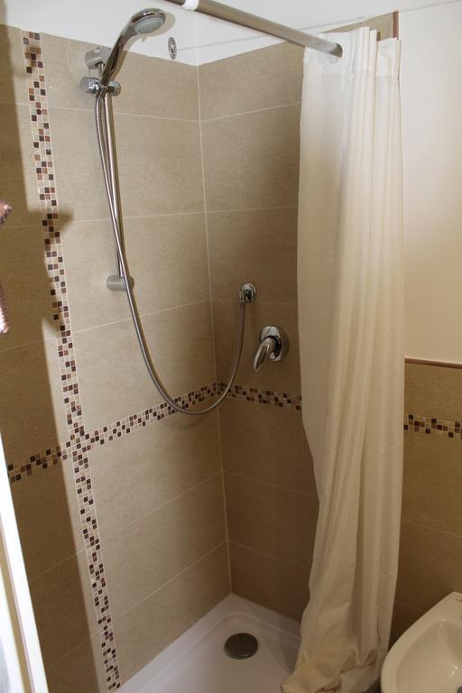 Algherooms Екстериор снимка